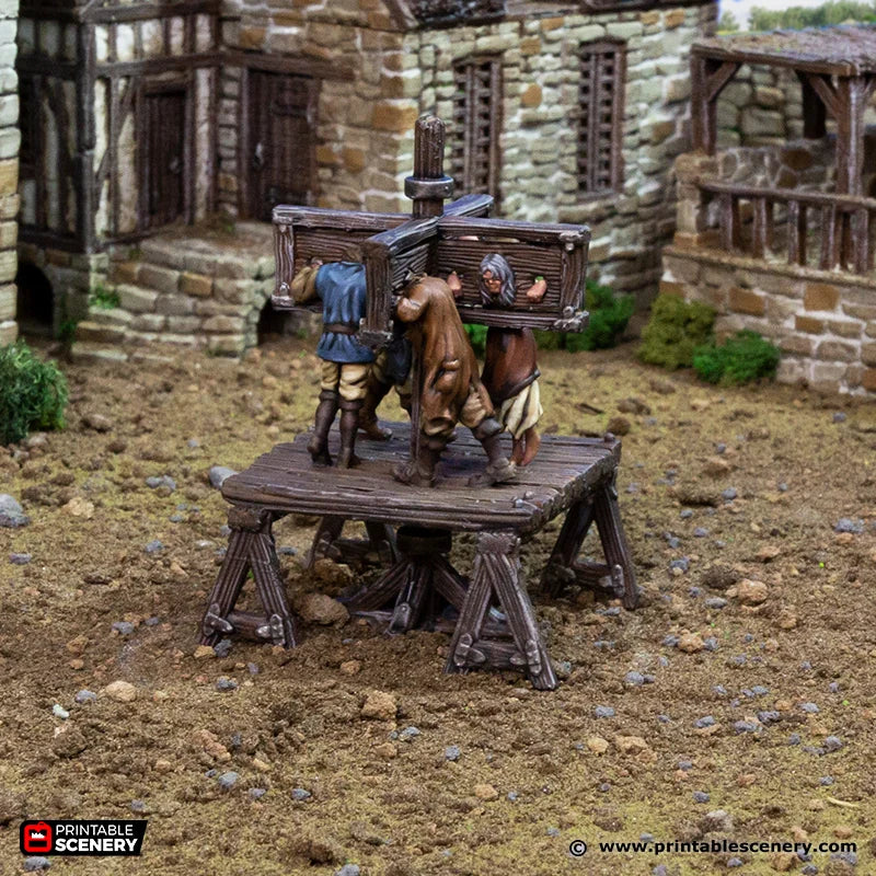 PS King and Country Medieval Stocks and Pillory